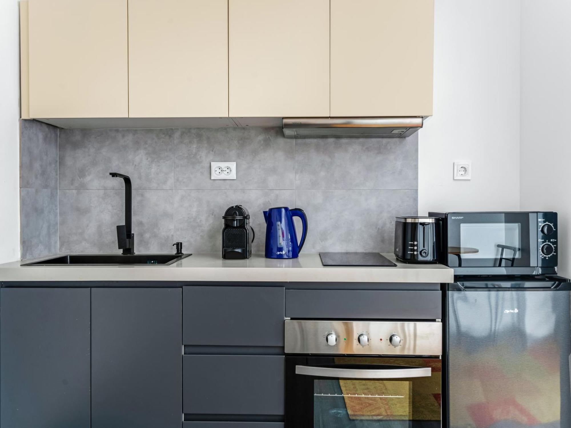 Yalarent Luxury Apartments In The Heart Of The City Athens Exterior photo