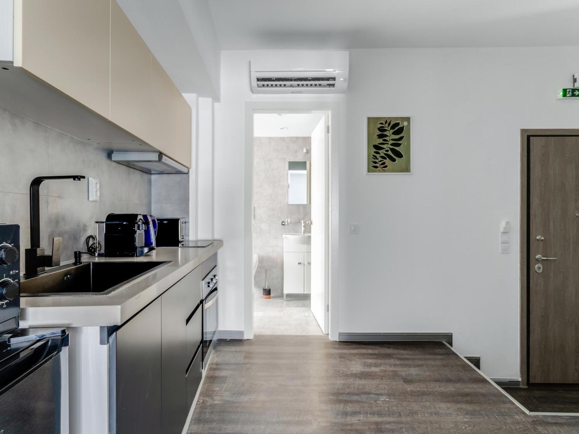 Yalarent Luxury Apartments In The Heart Of The City Athens Exterior photo