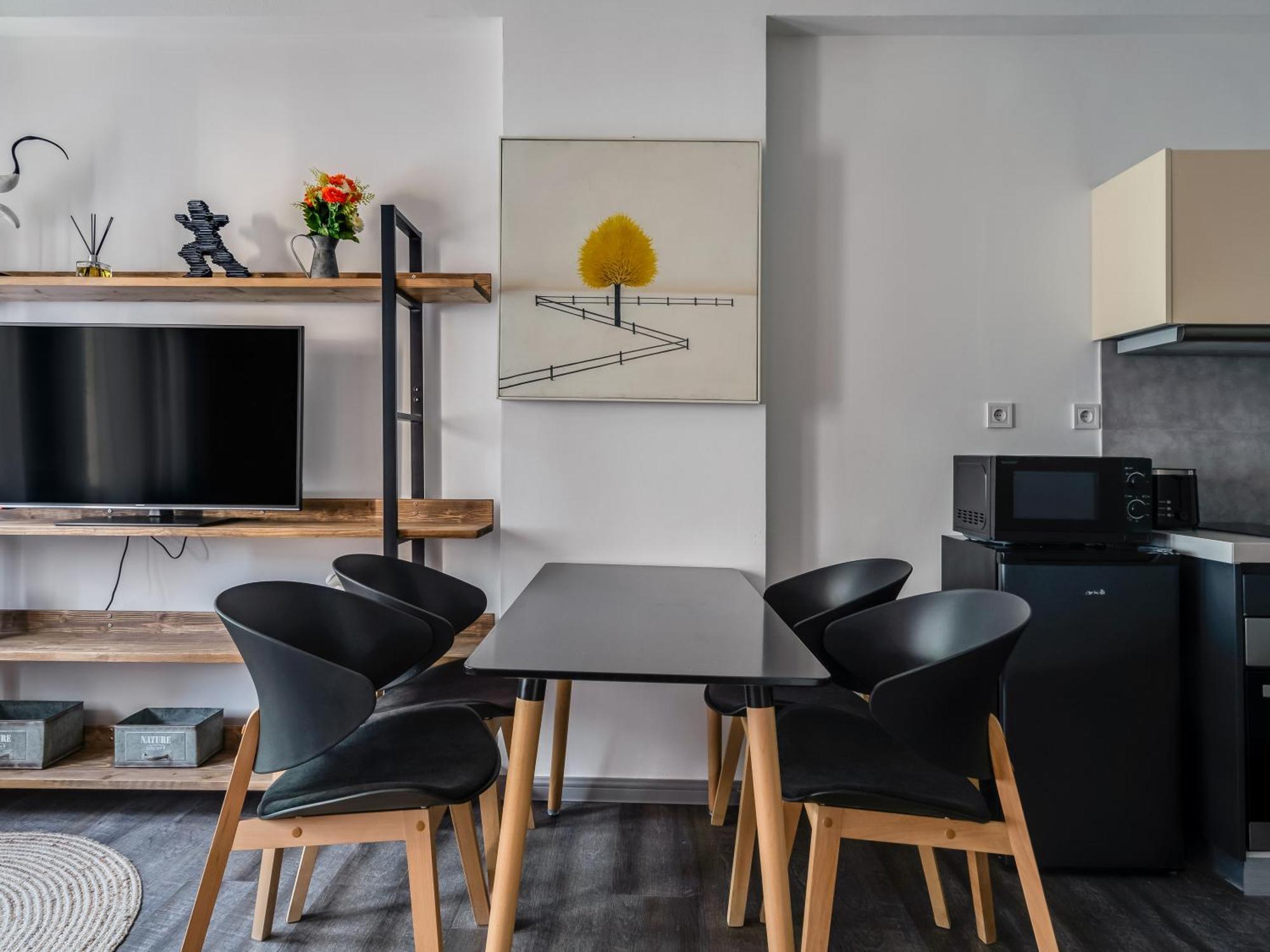 Yalarent Luxury Apartments In The Heart Of The City Athens Exterior photo